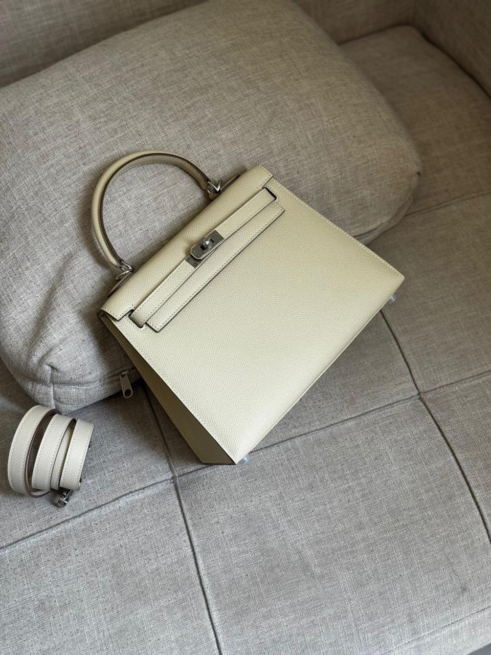 Ladies Herm**s bags