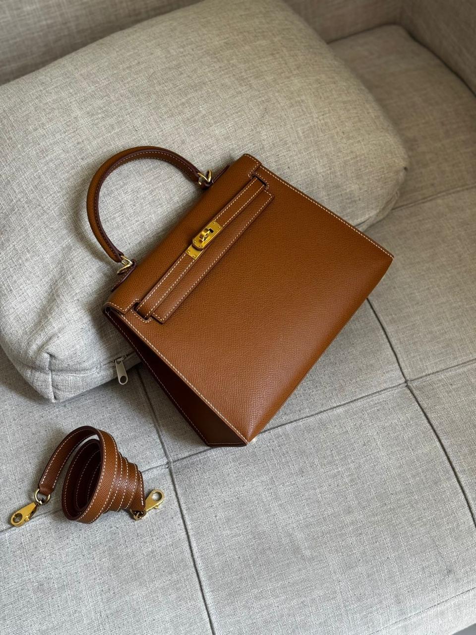 Ladies Herm**s bags