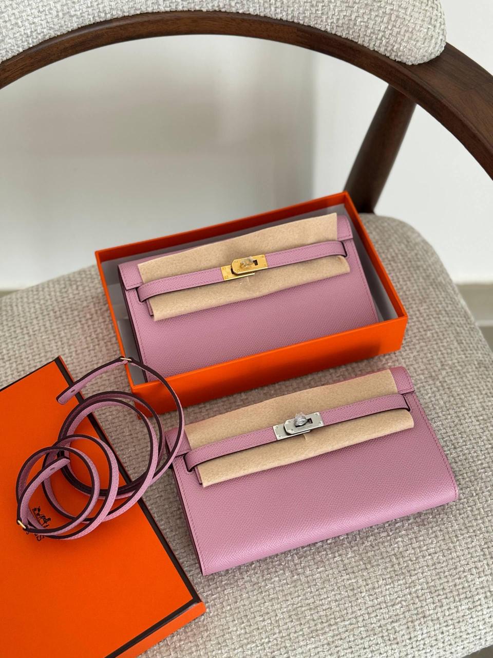 Ladies Herm**s bags