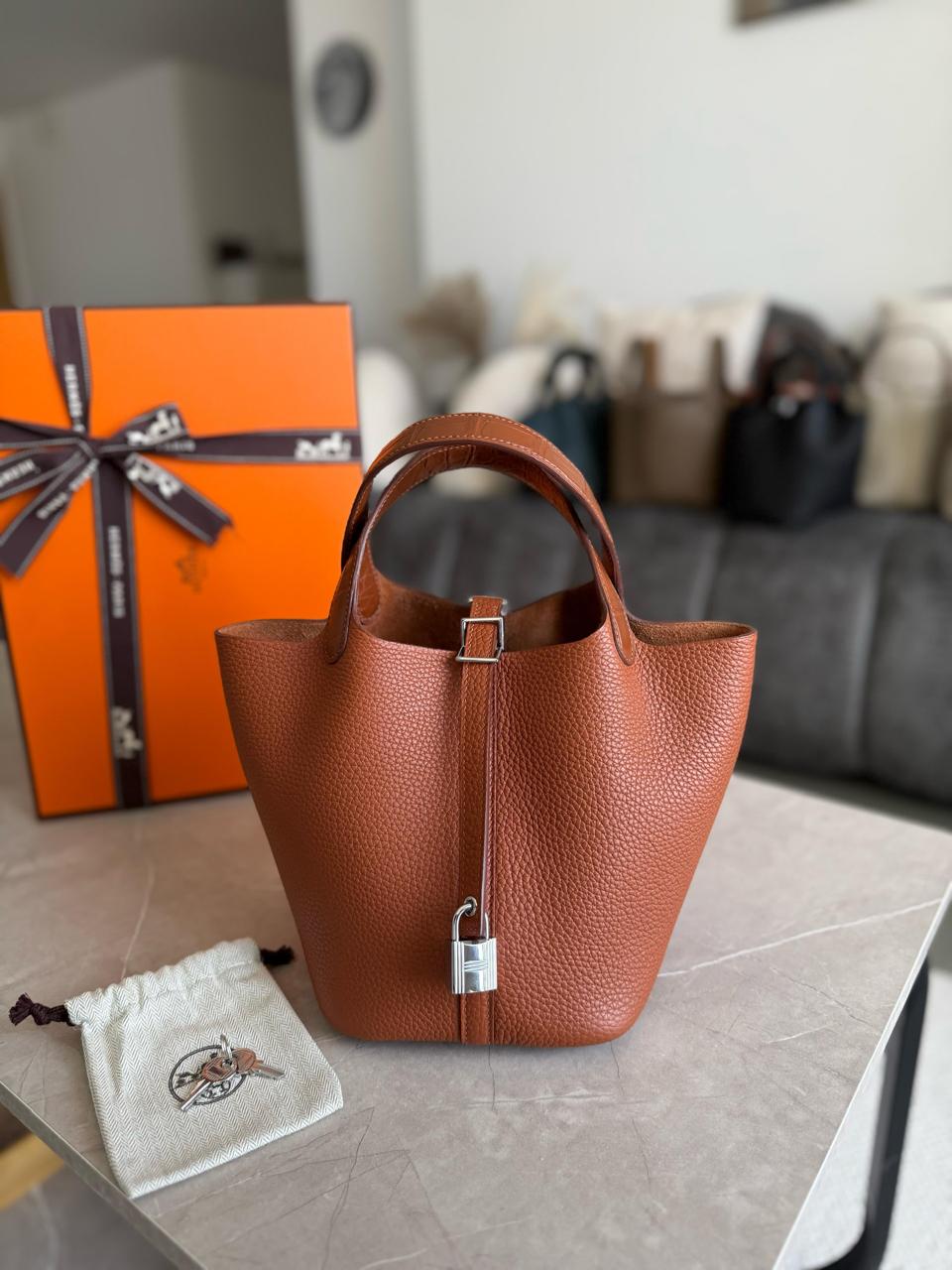 Ladies Herm**s bags