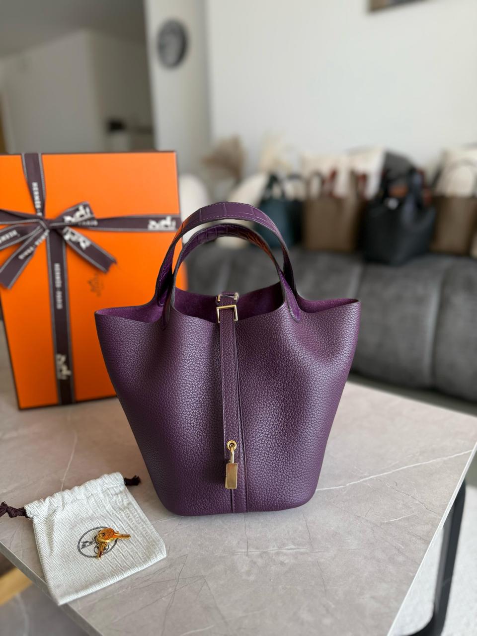 Ladies Herm**s bags