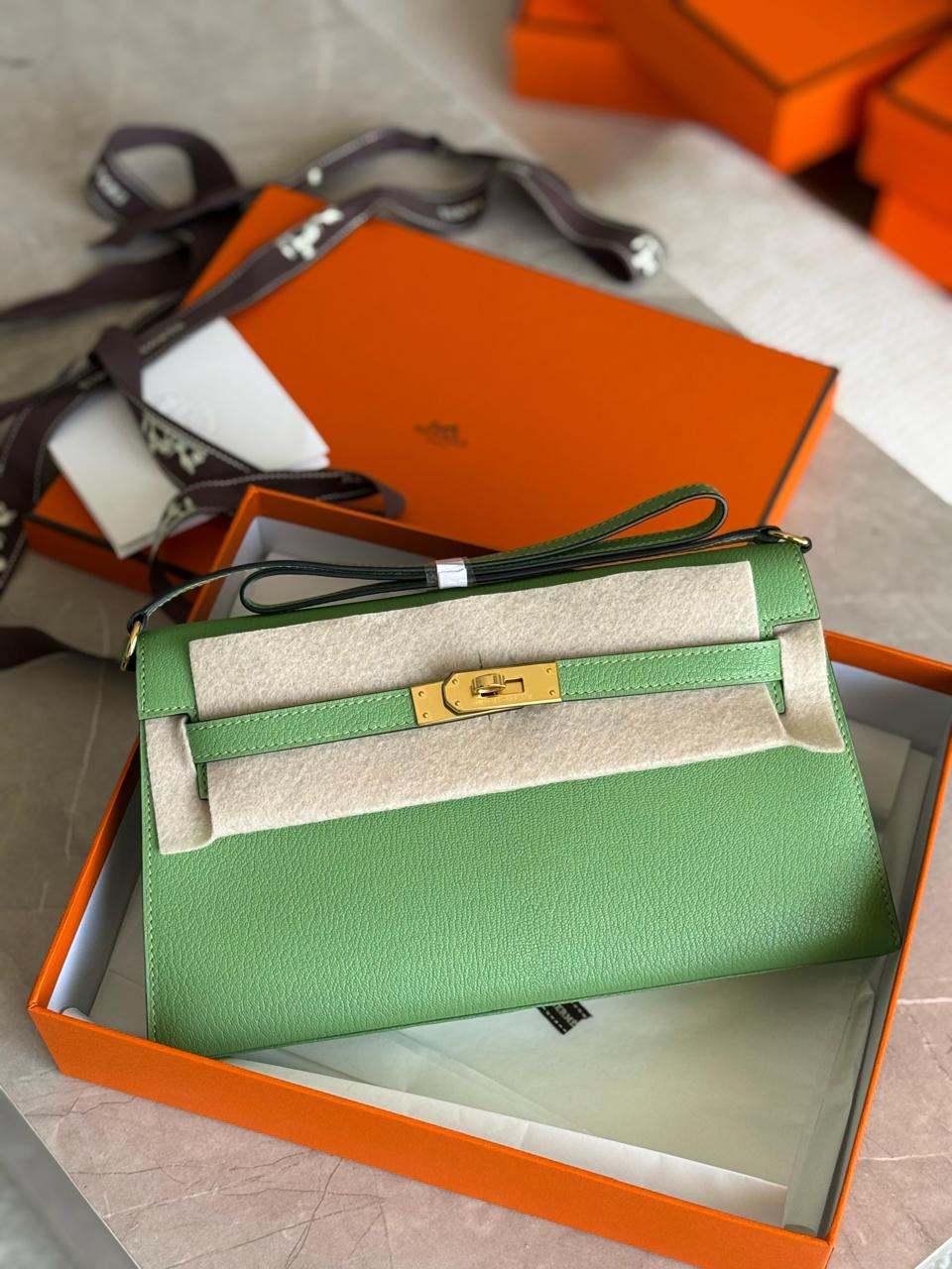 Ladies Herm**s bags