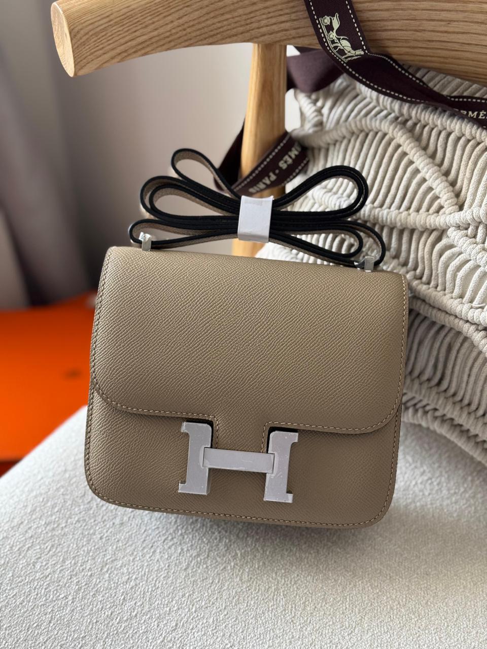 Ladies Herm**s bags