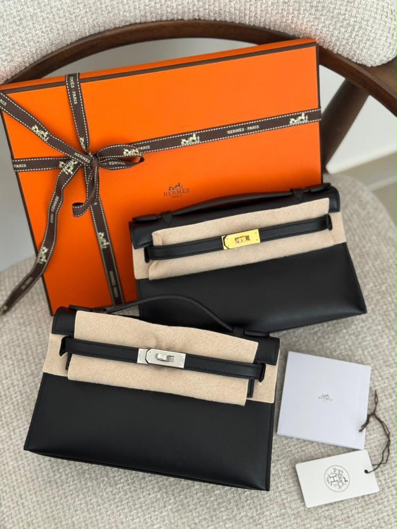 Ladies Herm**s bags