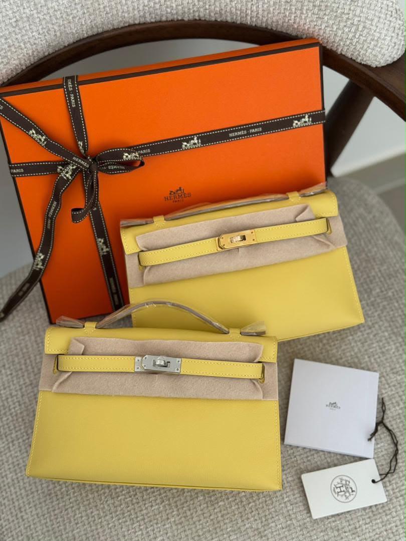 Ladies Herm**s bags