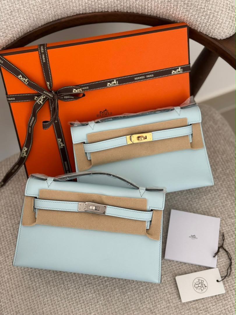 Ladies Herm**s bags