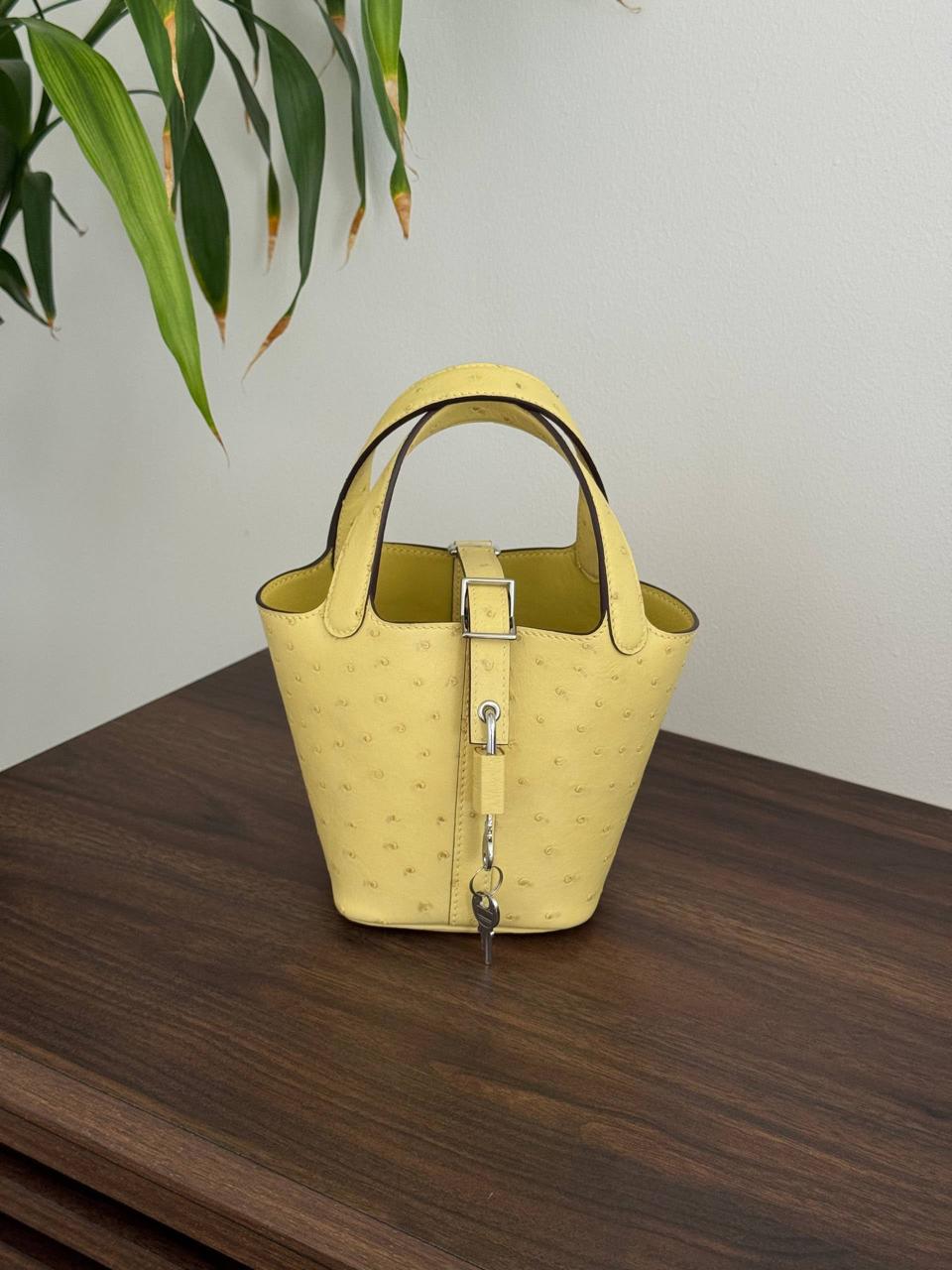 Ladies Herm**s bags