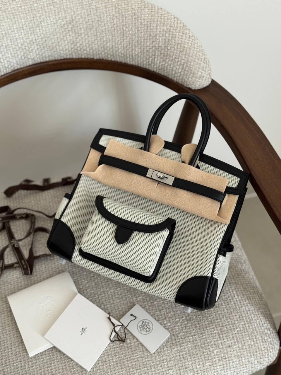 Ladies Herm**s bags