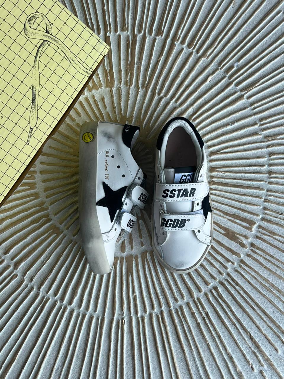 Kids shoes