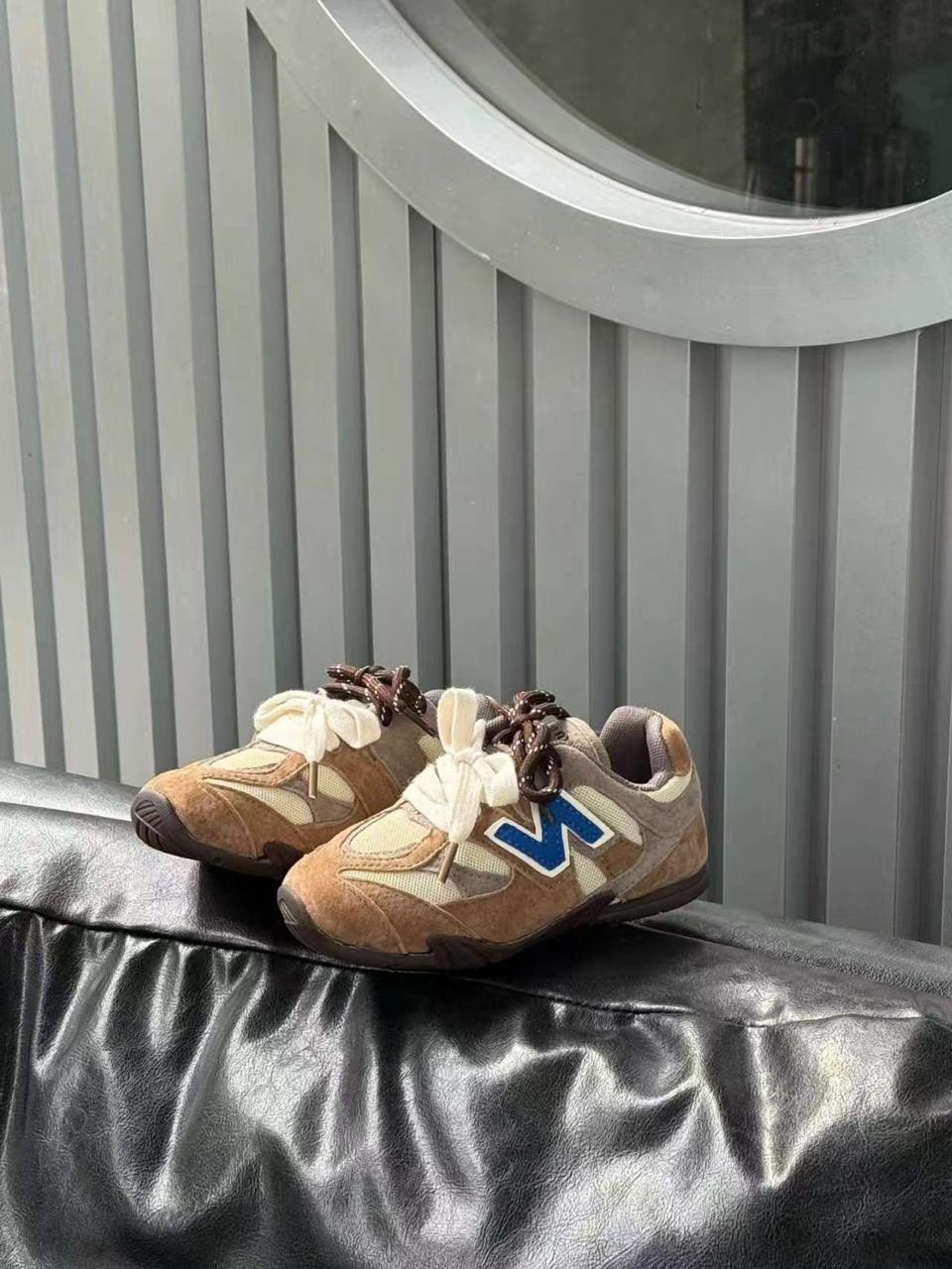 Kids shoes