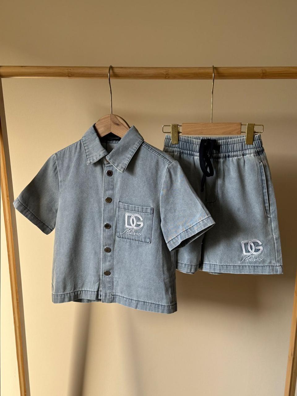 Kids clothes