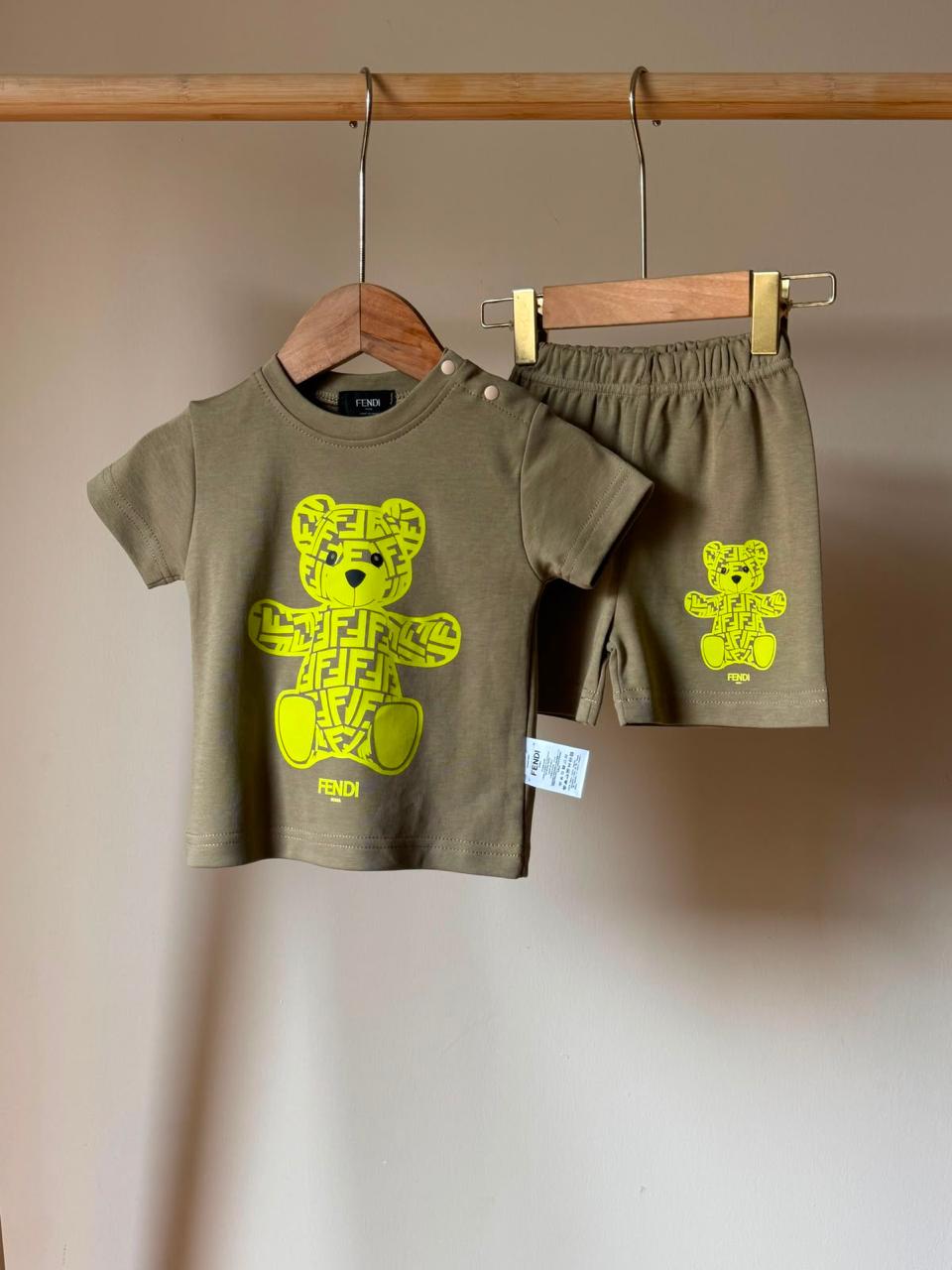 Kids clothes