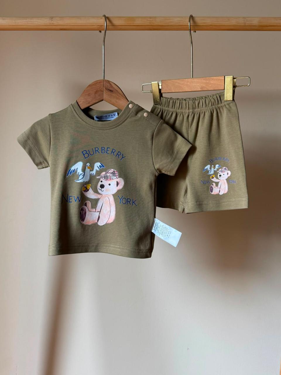 Kids clothes