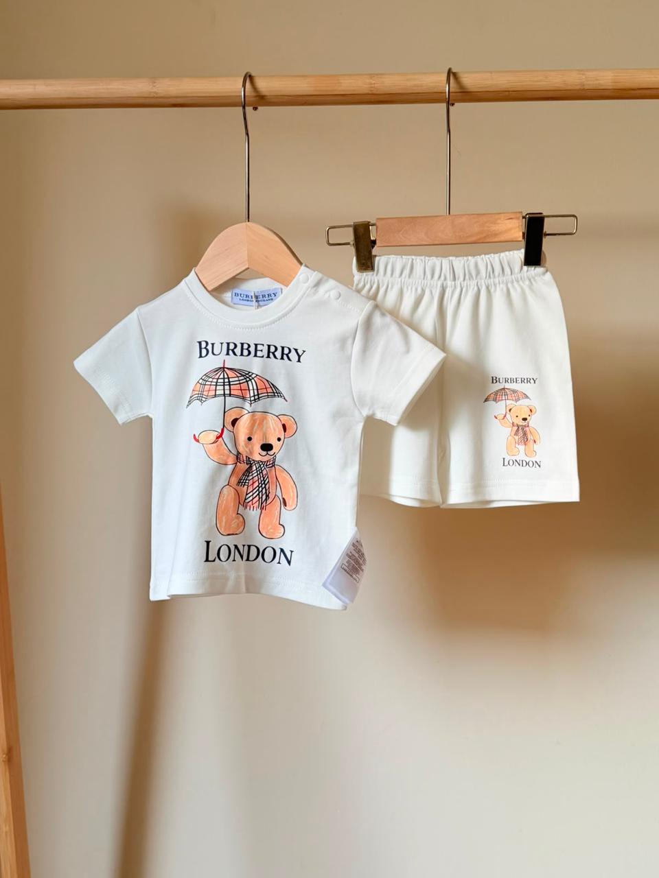 Kids clothes