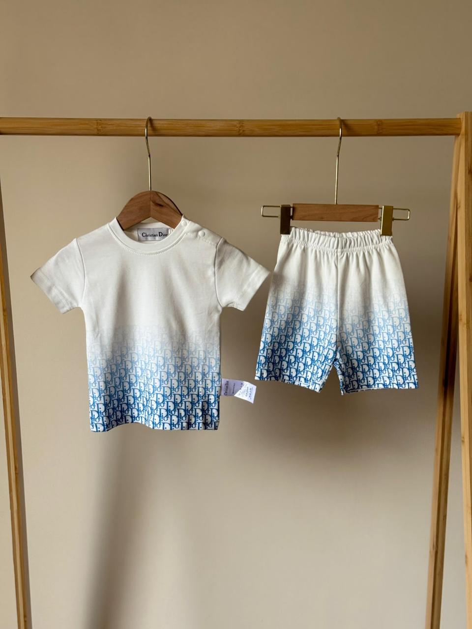 Kids clothes