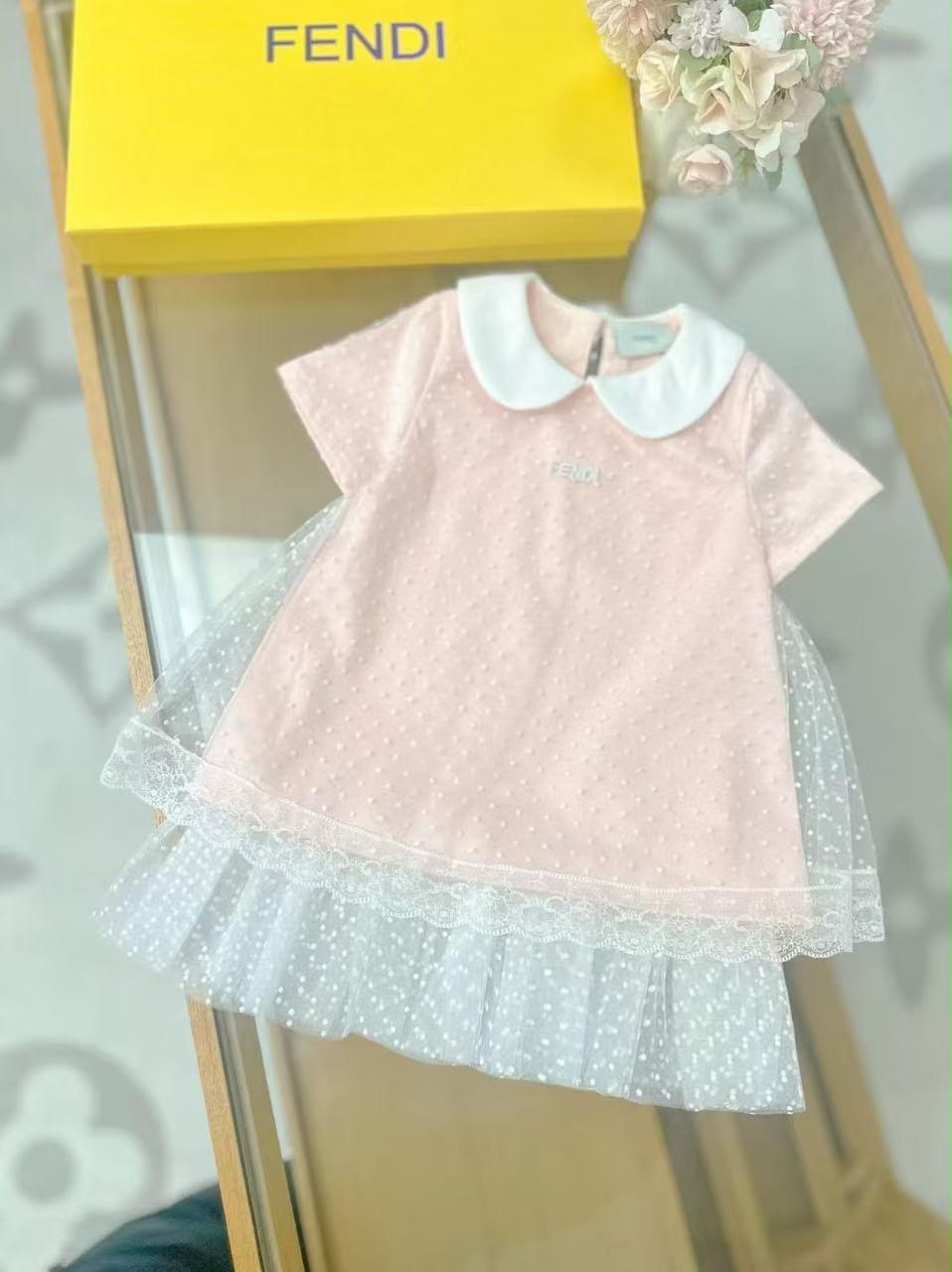 Kids clothes