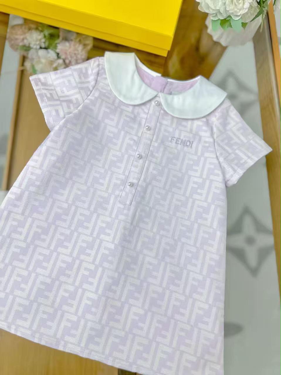 Kids clothes