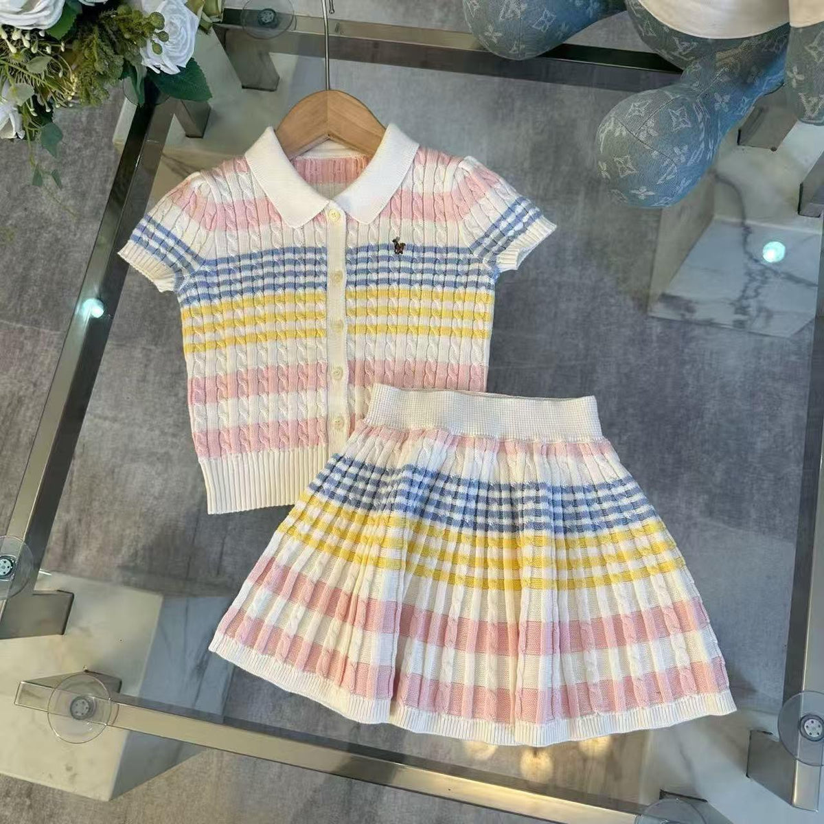 Kids clothes