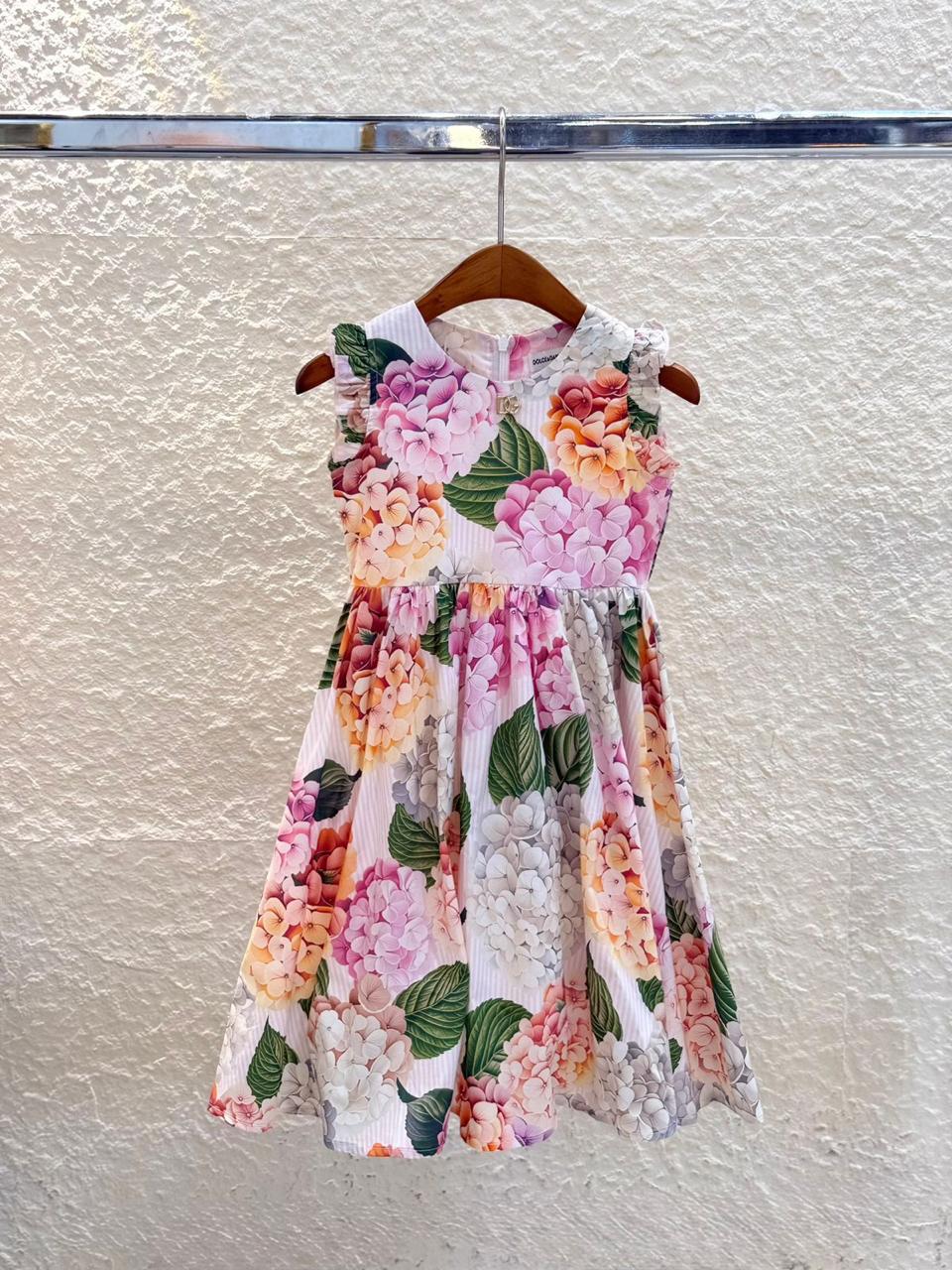 Kids clothes