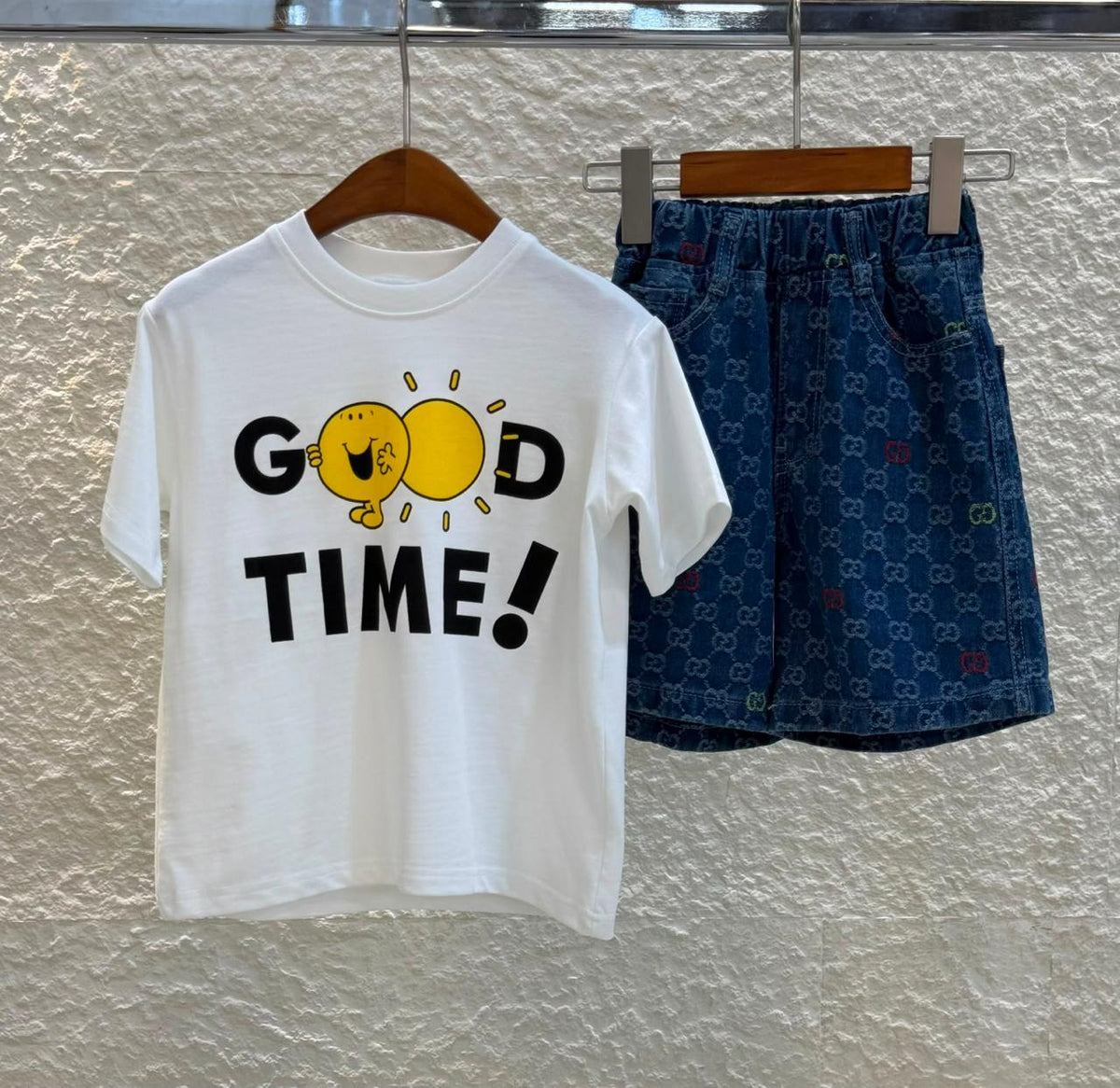 Kids clothes