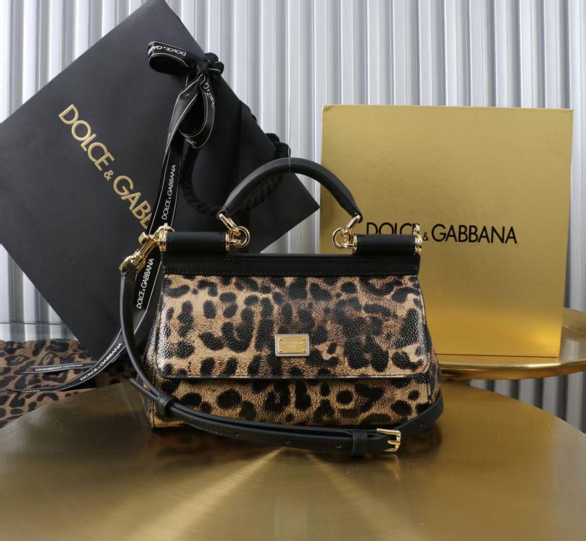 Ladies DDGD bags.