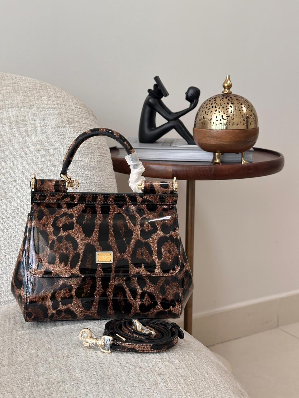 Ladies DDGD bags.
