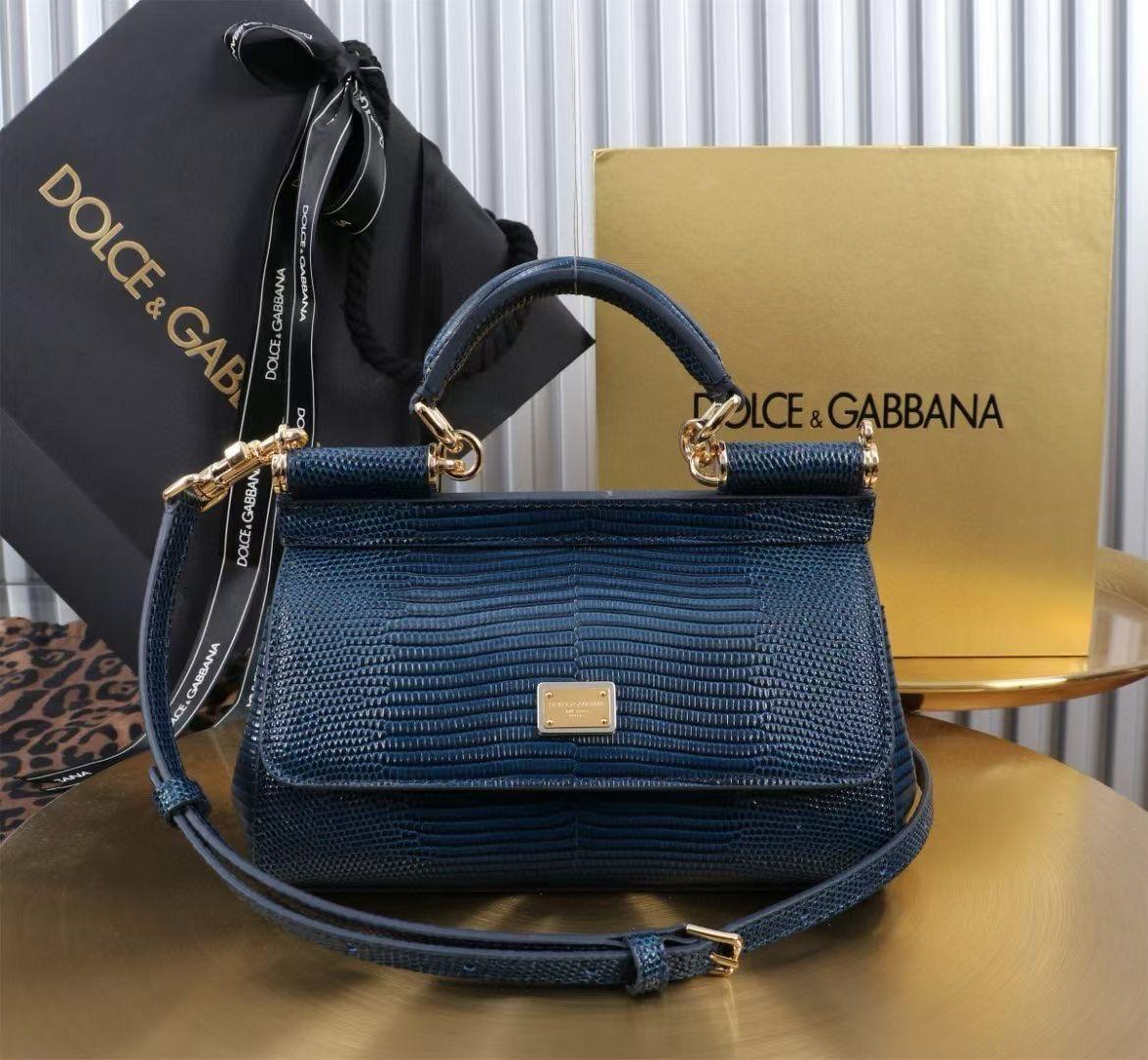 Ladies DDGD bags.
