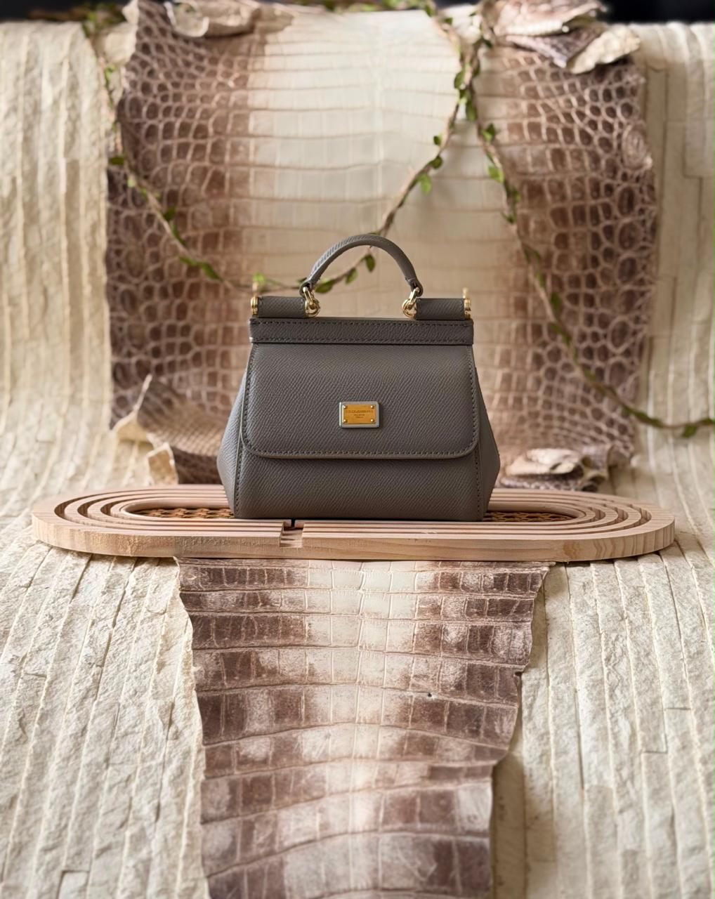Ladies DDGD bags.