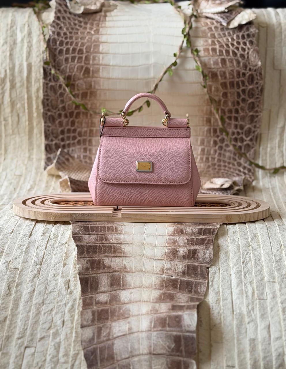 Ladies DDGD bags.