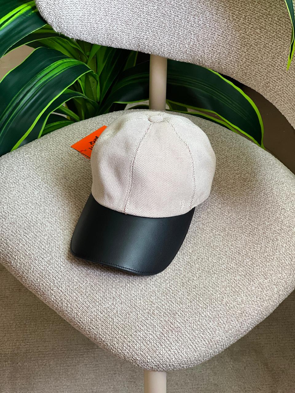 Ladies hats & caps