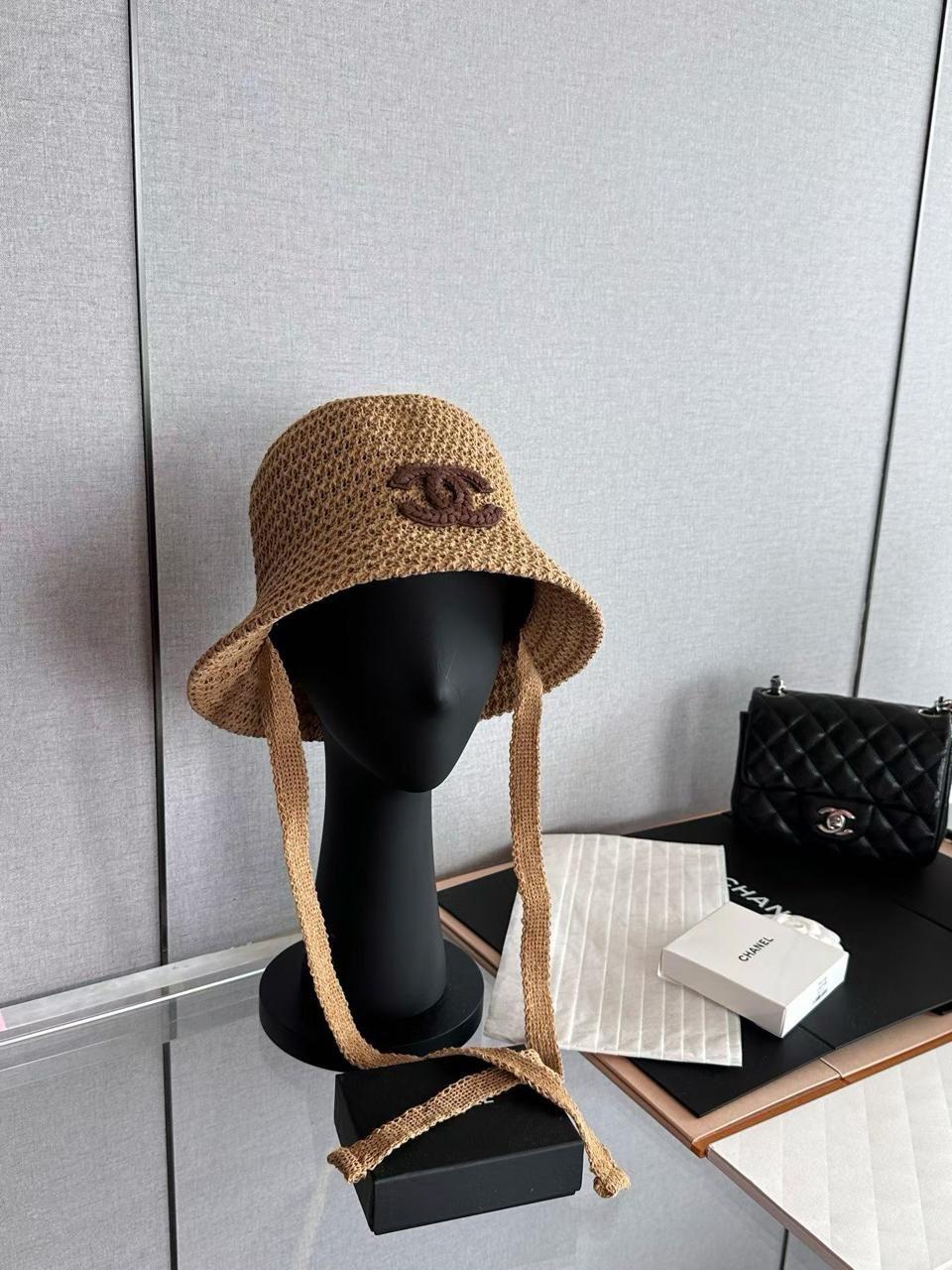 Ladies hats & caps