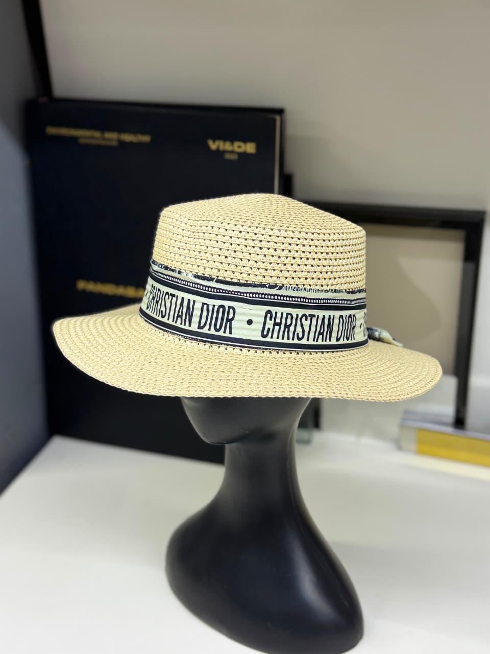 Ladies hats & caps