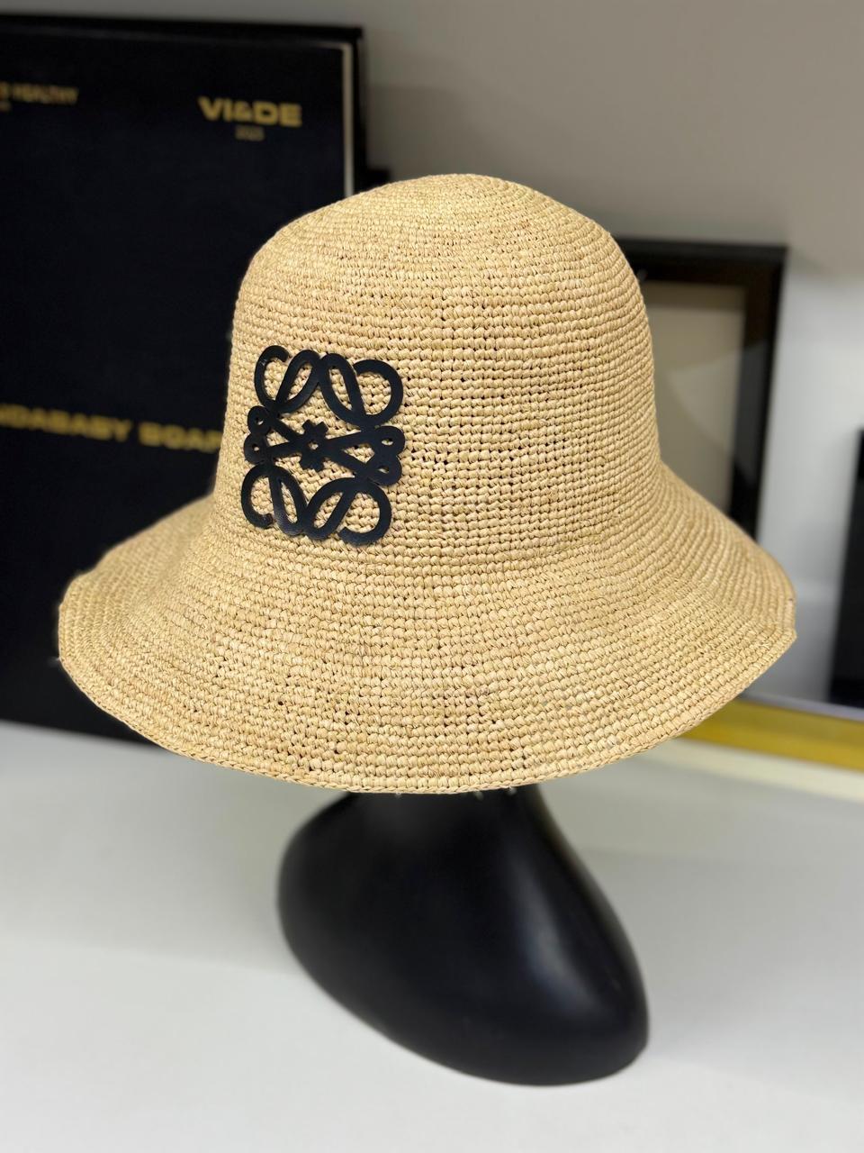 Ladies hats & caps