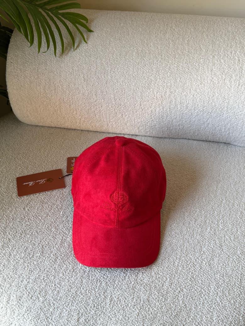 Ladies hats & caps