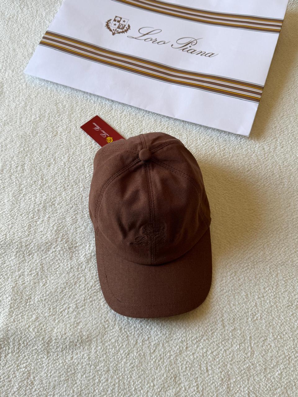 Ladies hats & caps