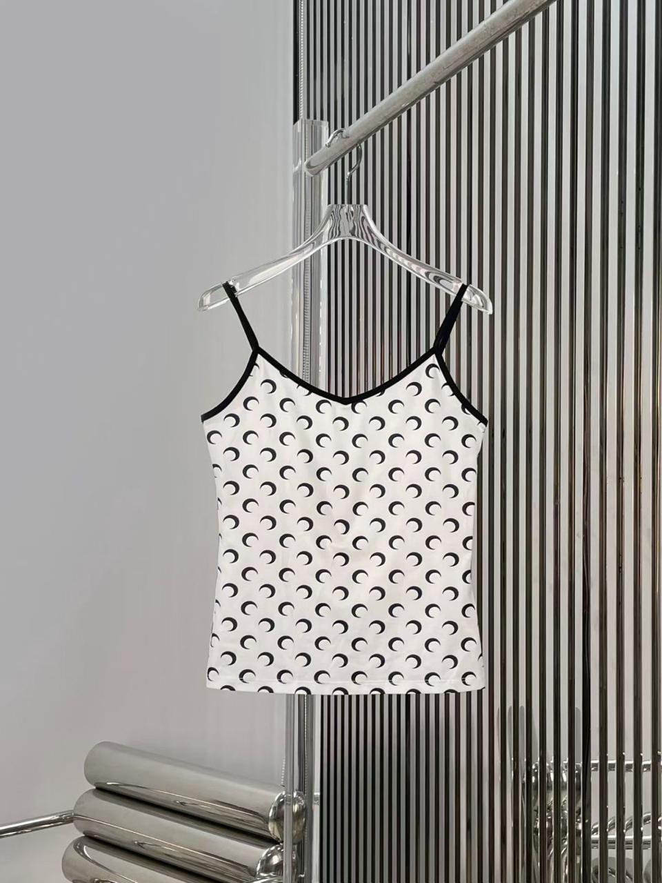 Ladies t-shirts and tops