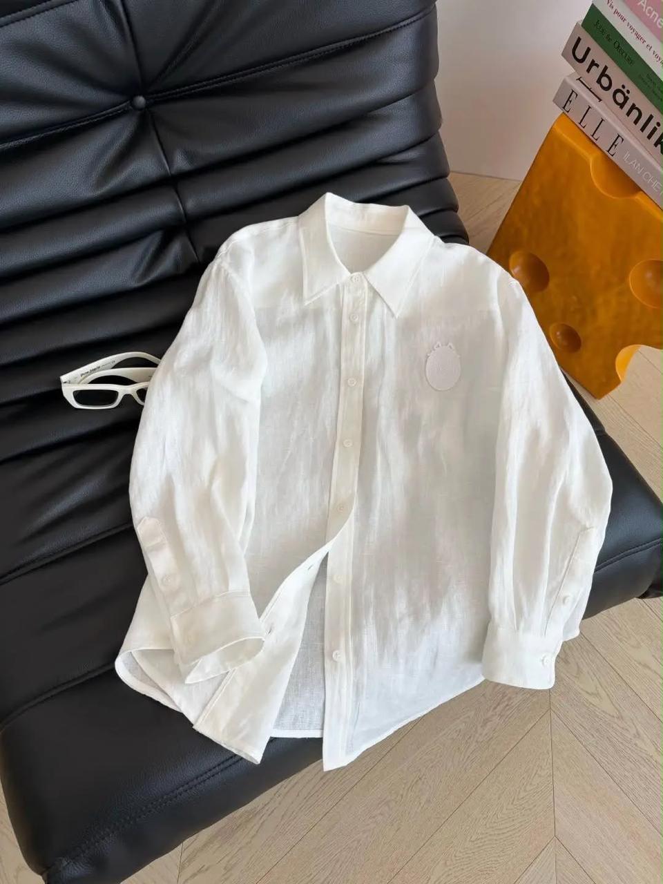 Ladies t-shirts and tops