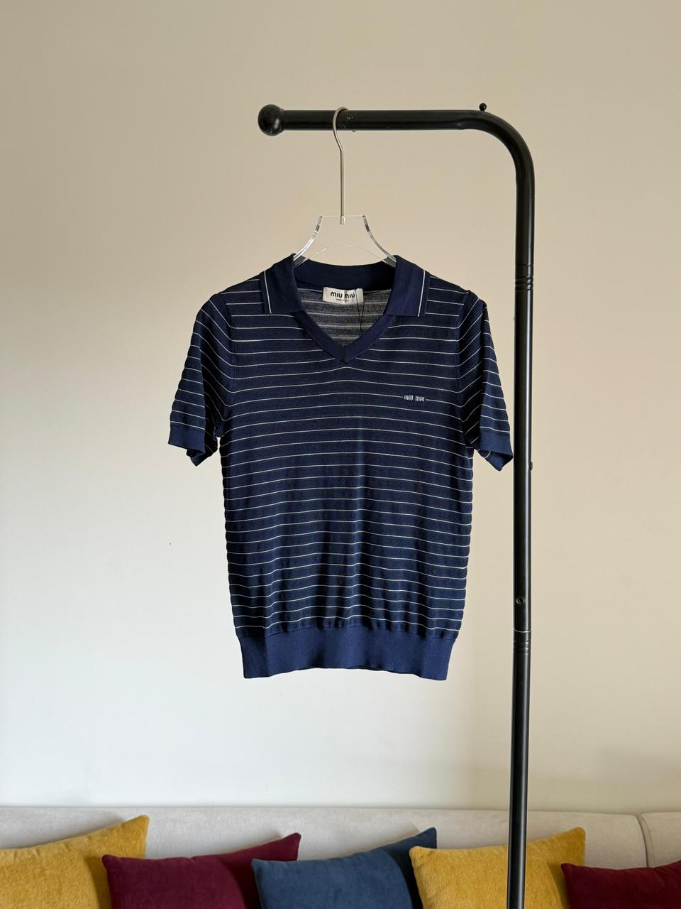 Ladies t-shirts and tops