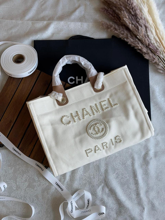 Ladies beach bags