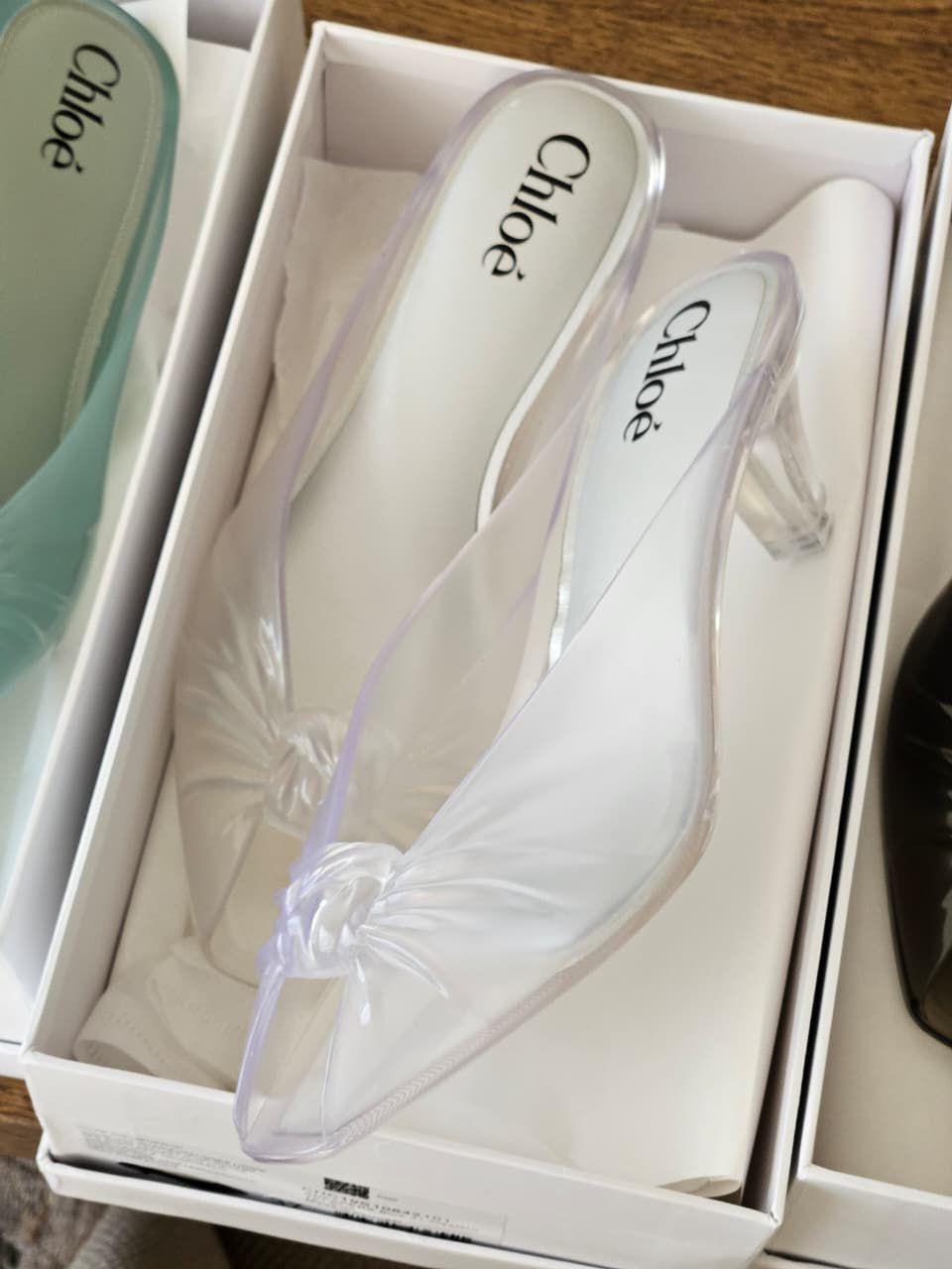 Ladies heels
