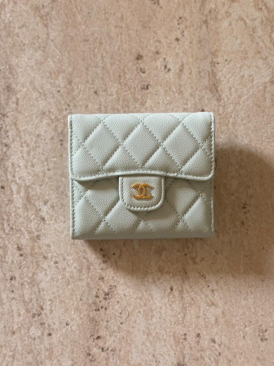 Wallets & card holders