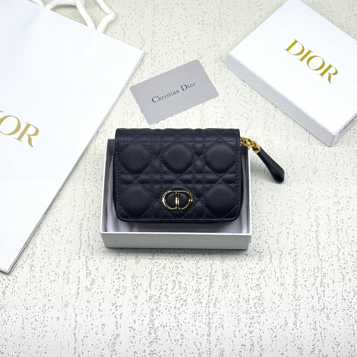 Wallets & card holders