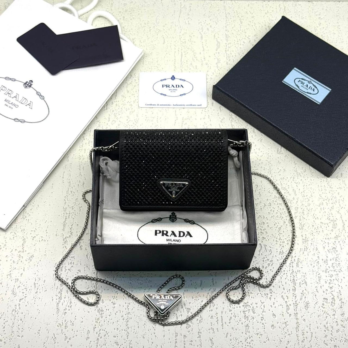 Wallets & card holders