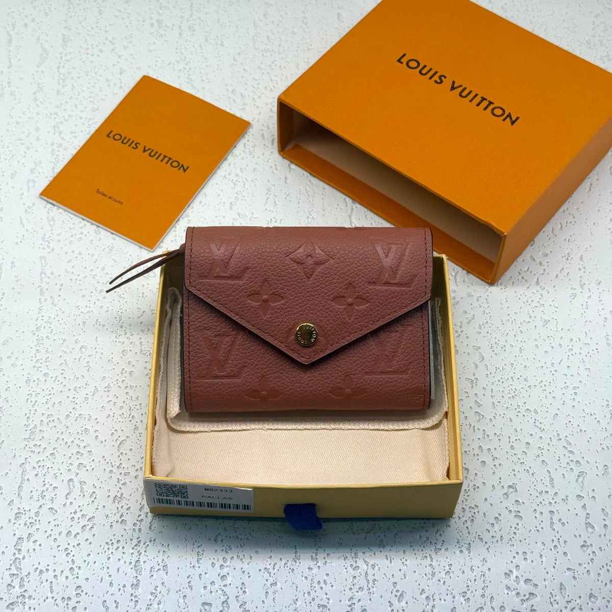 Wallets & card holders