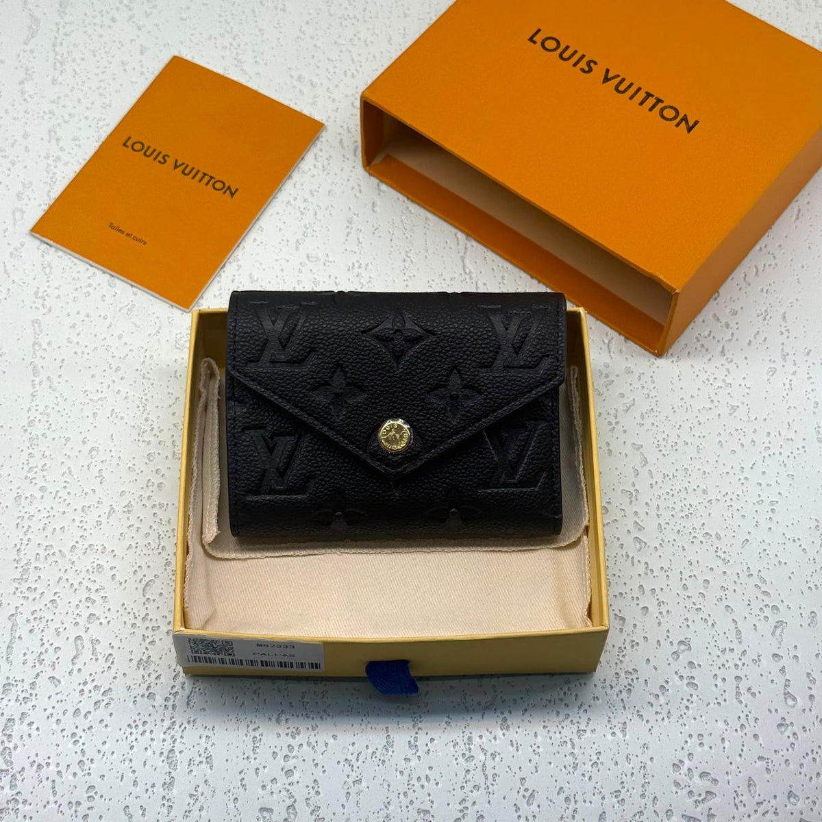 Wallets & card holders