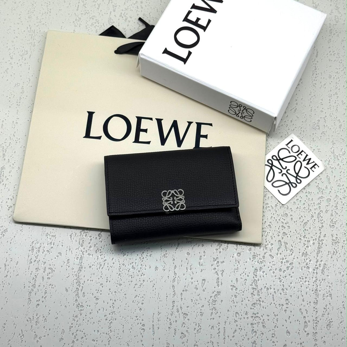 Wallets & card holders