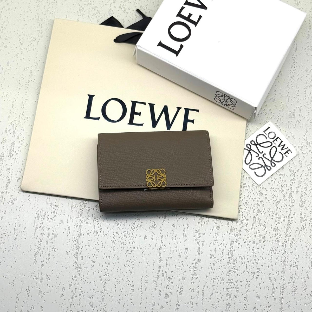 Wallets & card holders