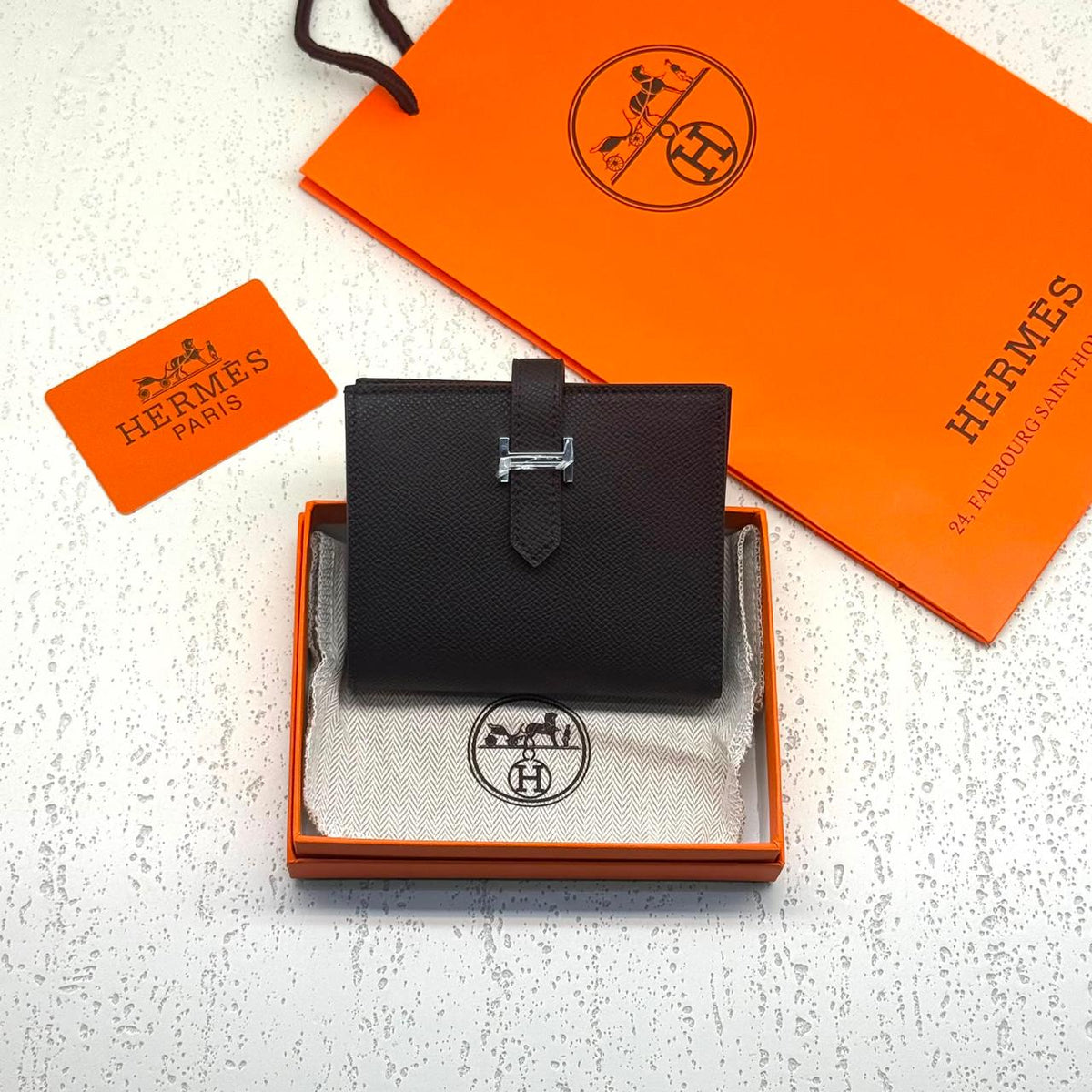 Wallets & card holders