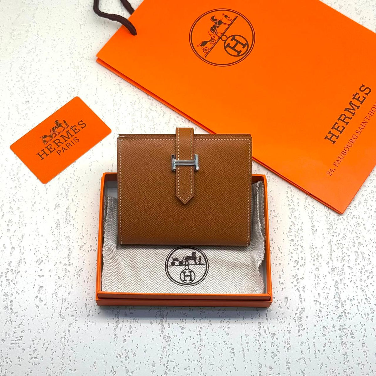 Wallets & card holders