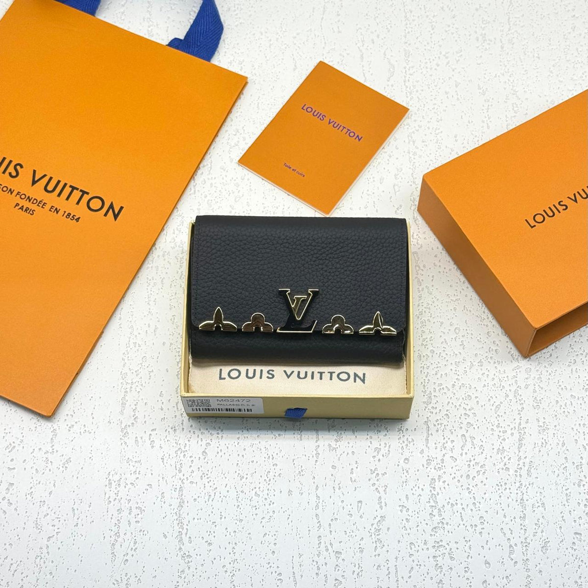 Wallets & card holders